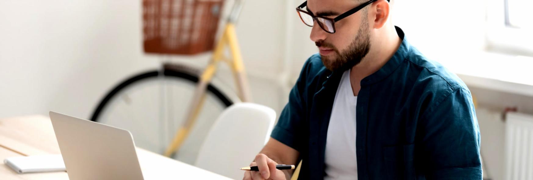 Detaillierte Analyse von Website-Strukturen und technischen Elementen